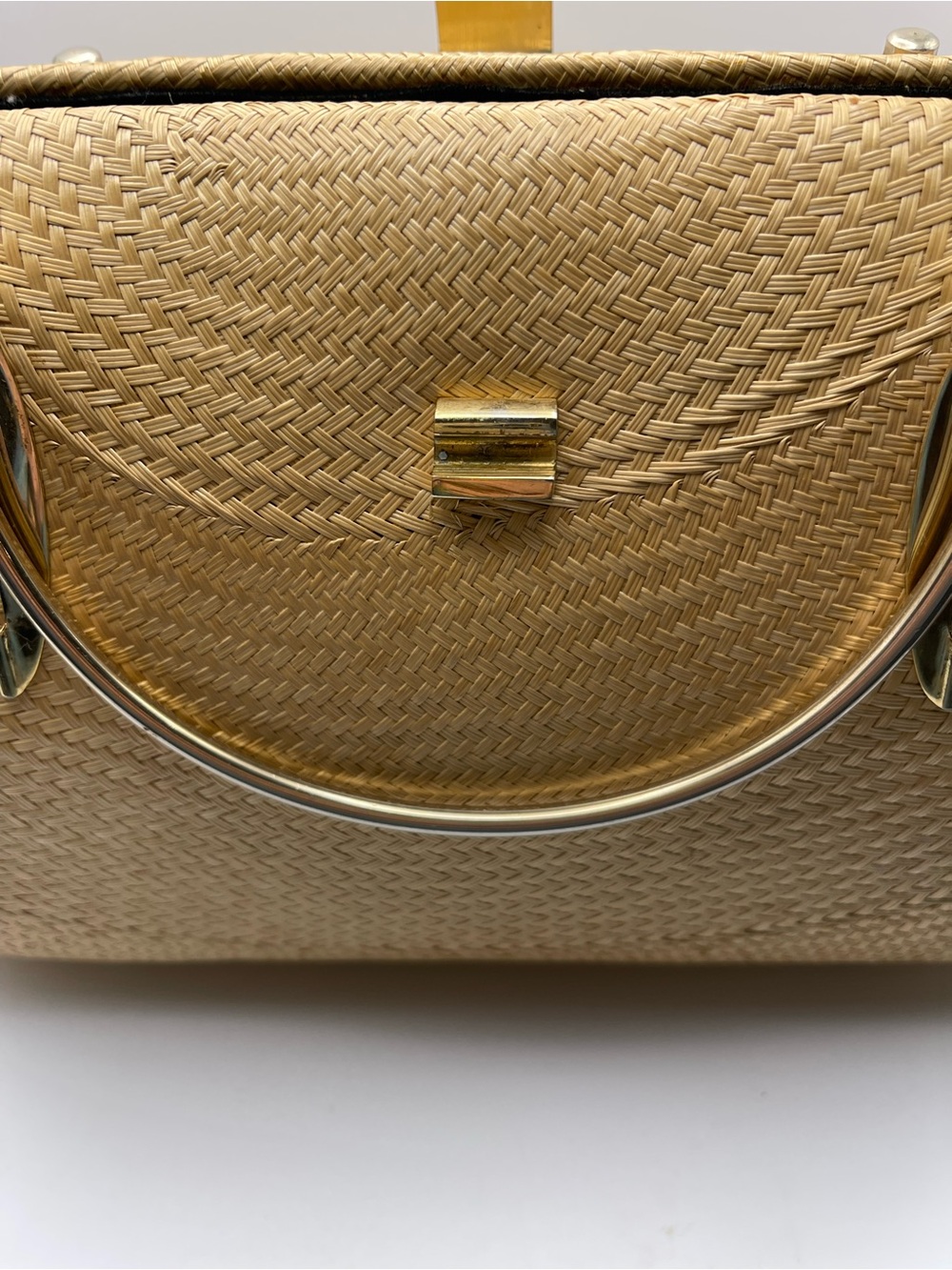 Beautiful Vintage Luxury Woven Straw Bag with Gold Hardware 60s-70s - Picture 4 of 9